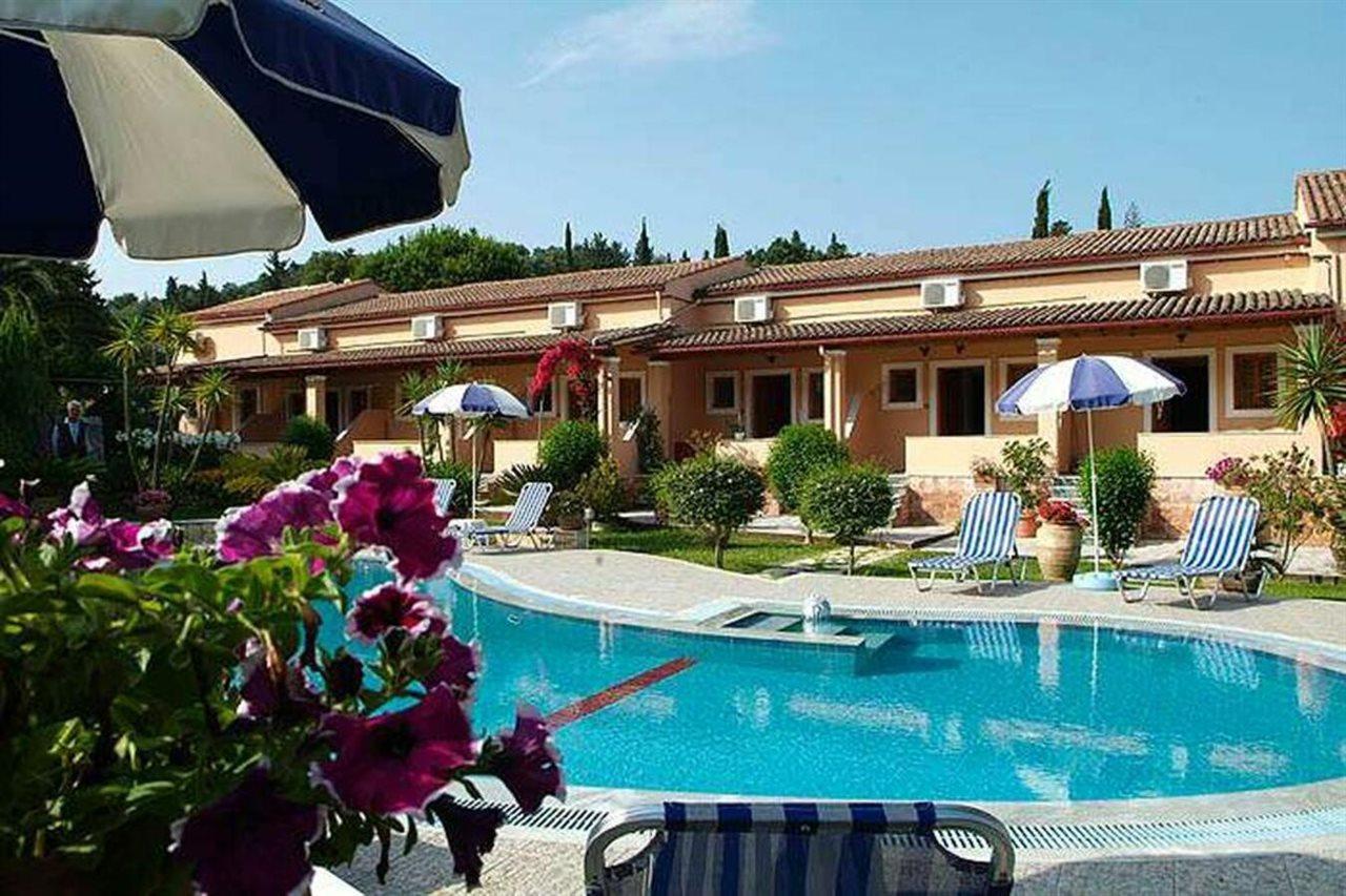 Mary Helen Apartments Kassiopi Bagian luar foto