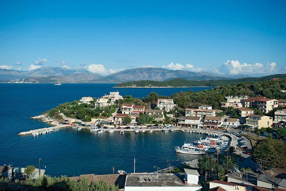 Mary Helen Apartments Kassiopi Bagian luar foto